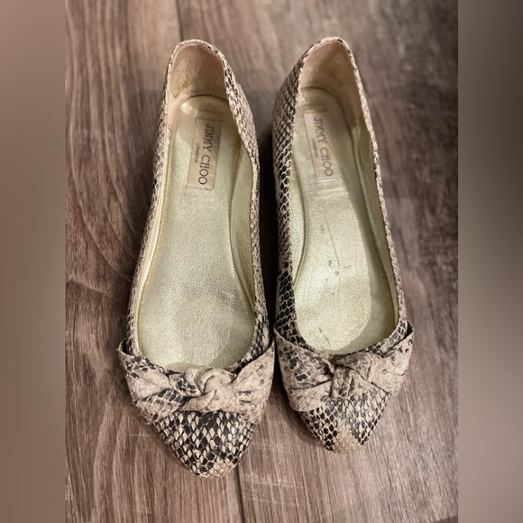 JIMMY CHOO || Snake Skin Flats // VGUC size 8.5 - Picture 1 of 4